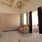 Seaside Independent Townhouse With Lift & Free Parking * Senglea