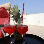 Seaside Independent Townhouse With Lift & Free Parking Semesterbostad Senglea