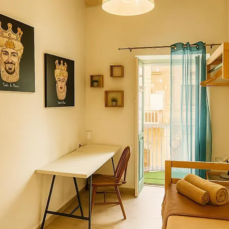 Seaside Independent Townhouse With Lift & Free Parking Casa de Férias Senglea