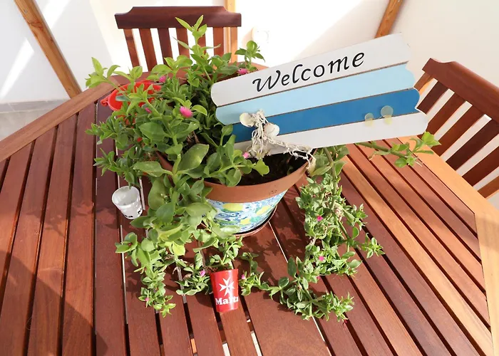 Seaside Independent Townhouse With Lift & Free Parking