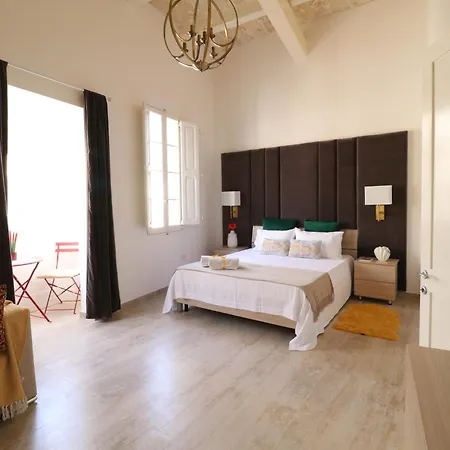 Seaside Independent Townhouse With Lift & Free Parking Senglea