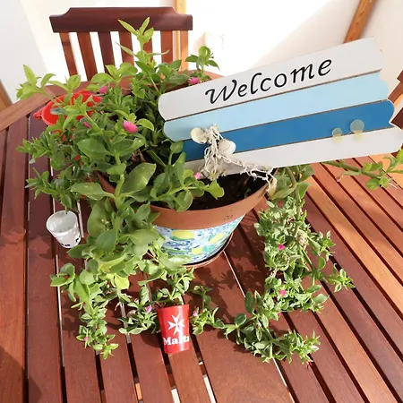 Seaside Independent Townhouse With Lift & Free Parking