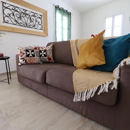 Hébergement de vacances Seaside Independent Townhouse With Lift & Free Parking *