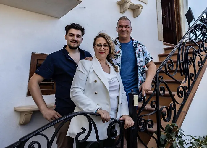 Seaside Independent Townhouse With Lift & Free Parking 別荘 *